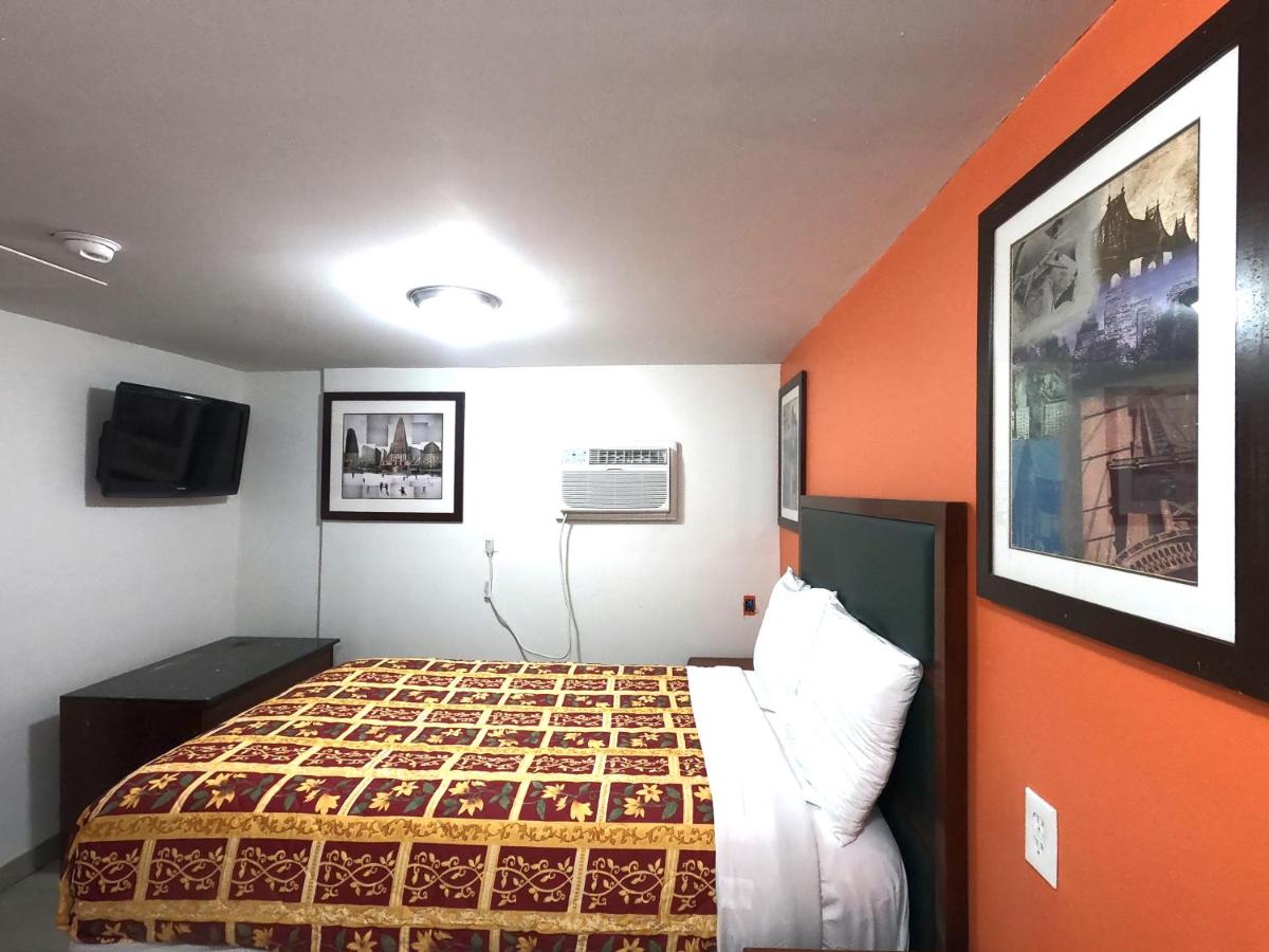 Popular attractions Area Nearby Property